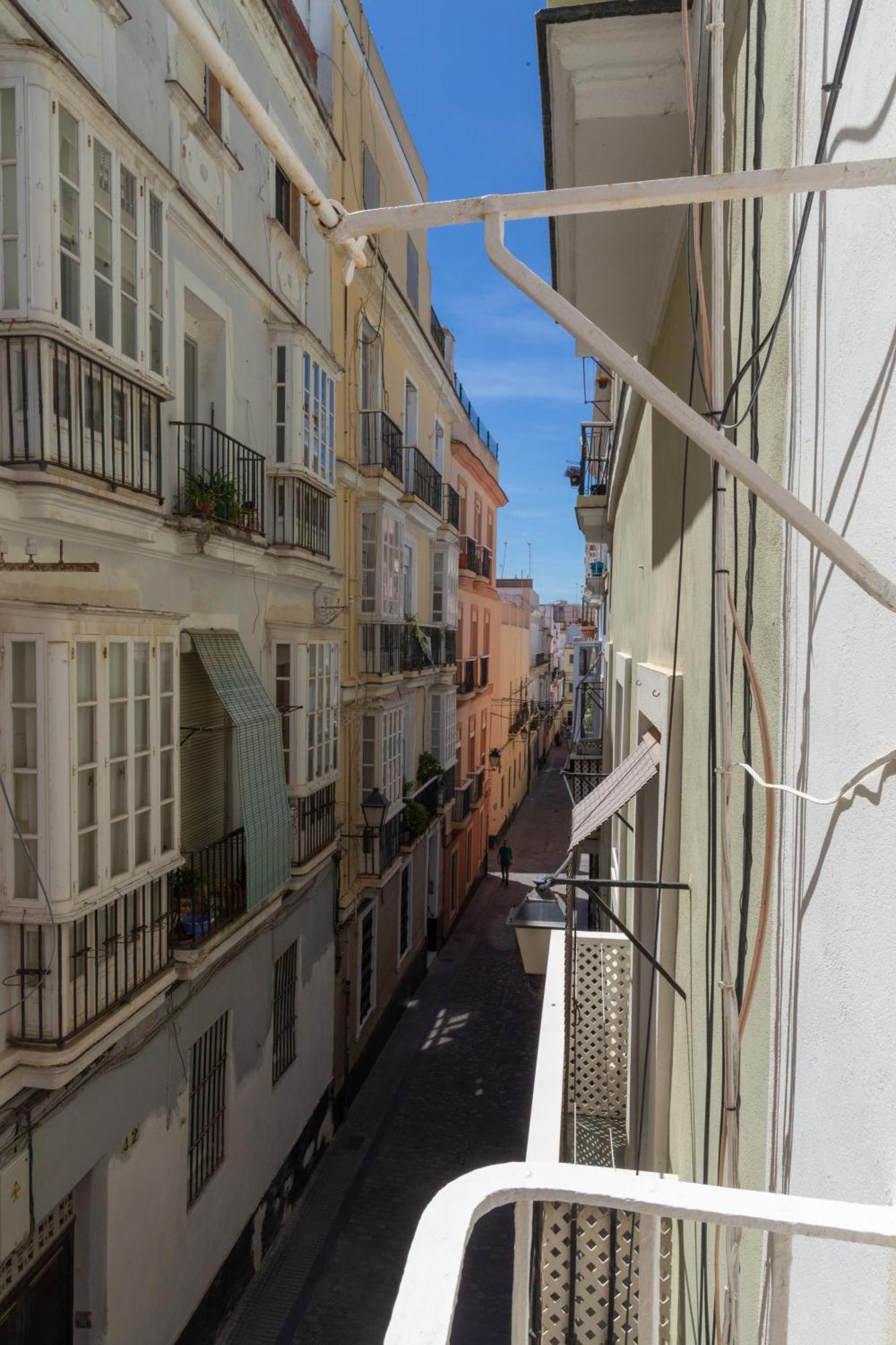 Appartement The Traveller`s House Levante En El Corazón De Wifi Cádiz